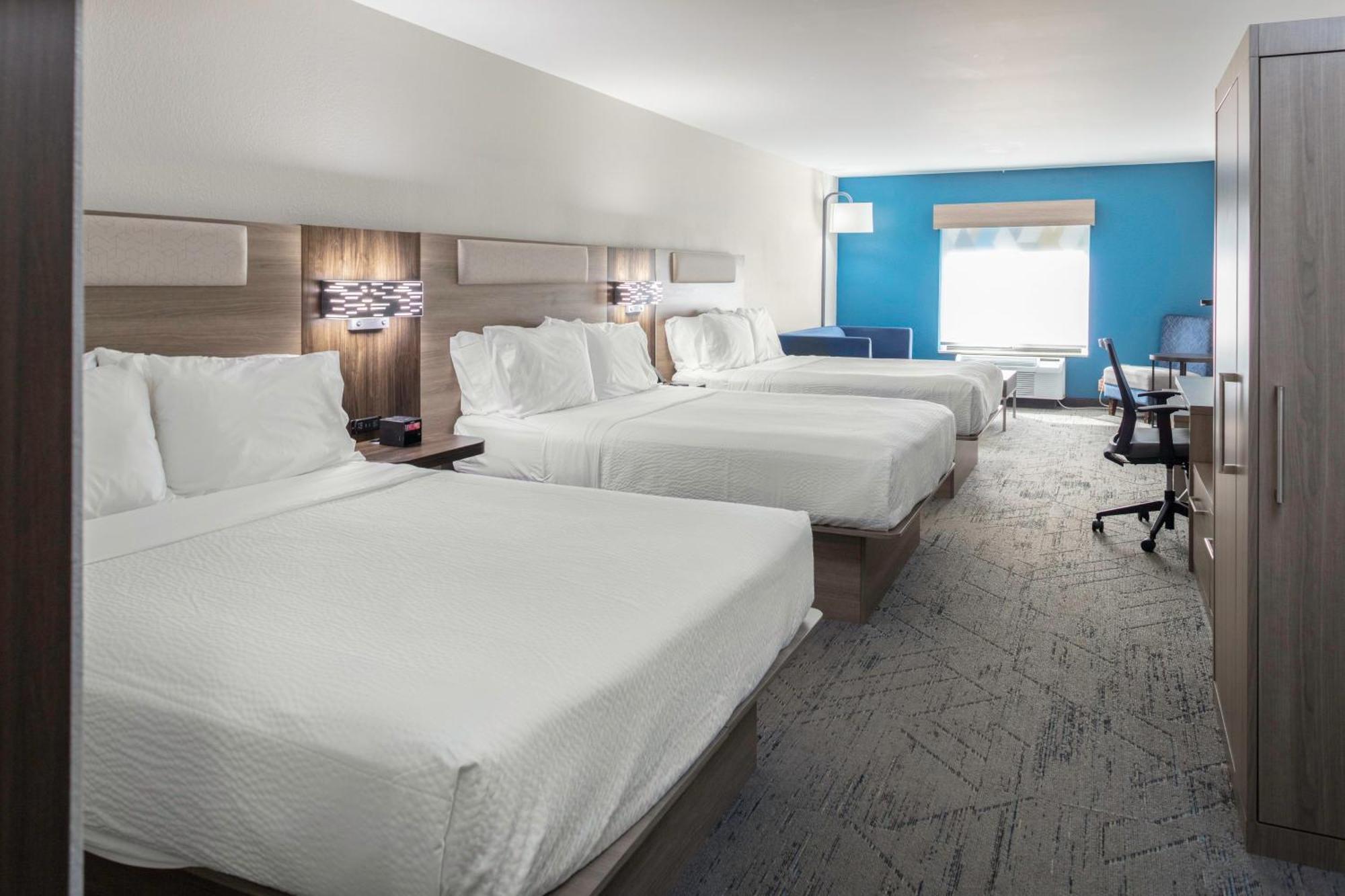 Holiday Inn Express & Suites Roanoke Rapids By Ihg Exterior photo