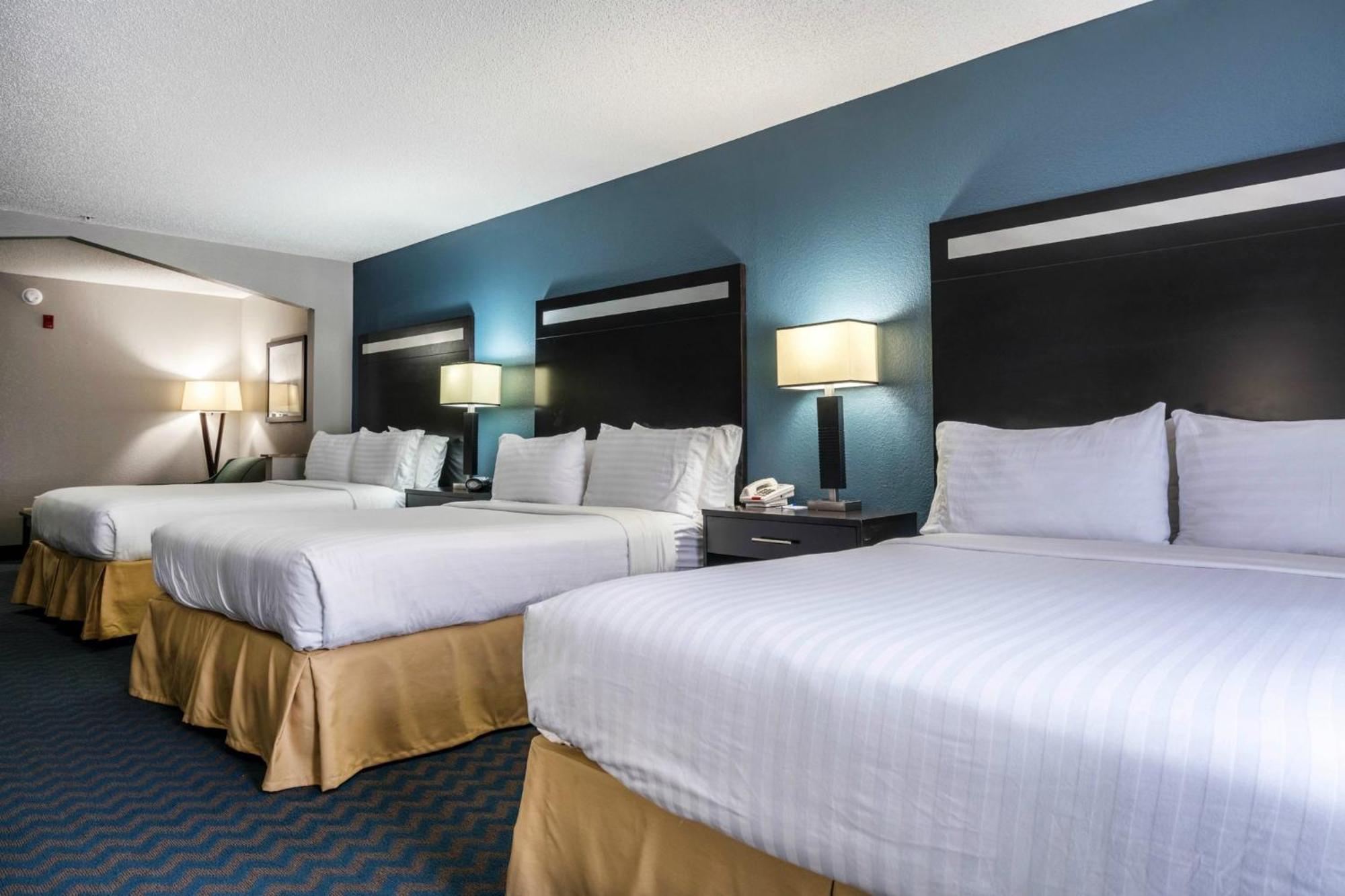 Holiday Inn Express & Suites Roanoke Rapids By Ihg Exterior photo